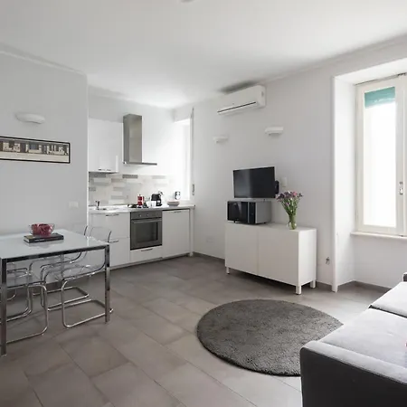And Spacious Near The Vatican And Starbucks Apartment *