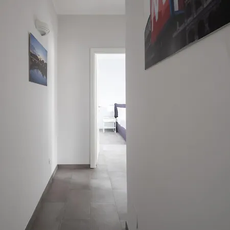 Apartment And Spacious Near The Vatican And Starbucks Rome