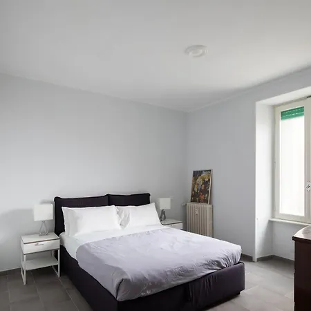 And Spacious Near The Vatican And Starbucks